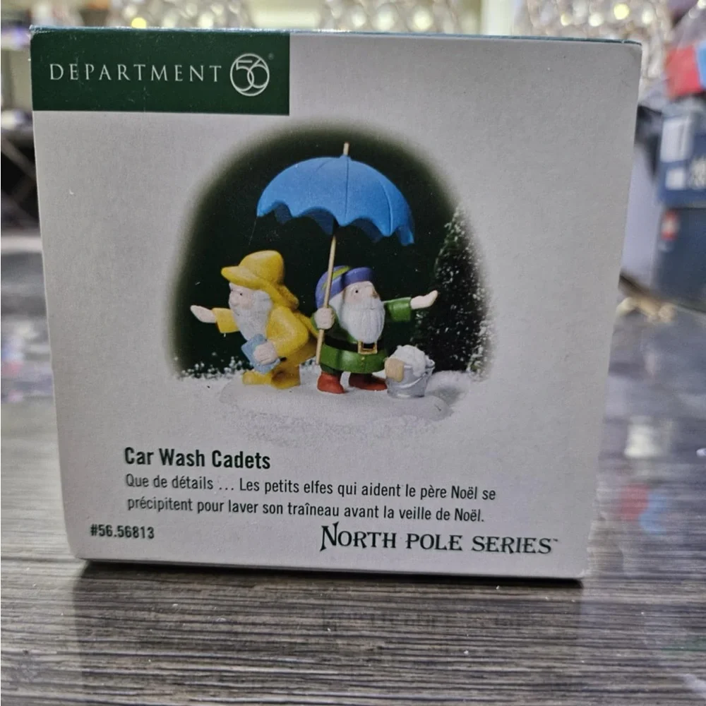 Department 56 Car Wash Cadets - Picture 2 of 7